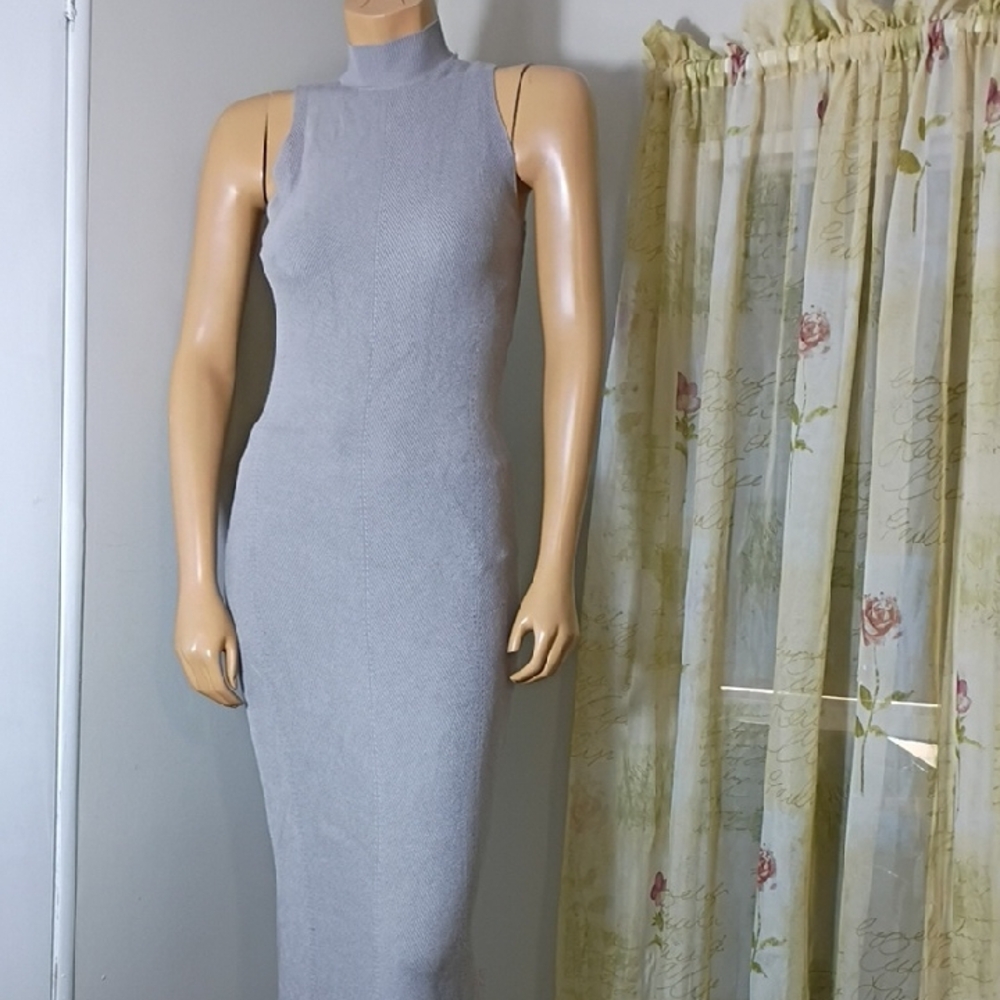 Freshman Soft Gray Sleeveless Midi Dress